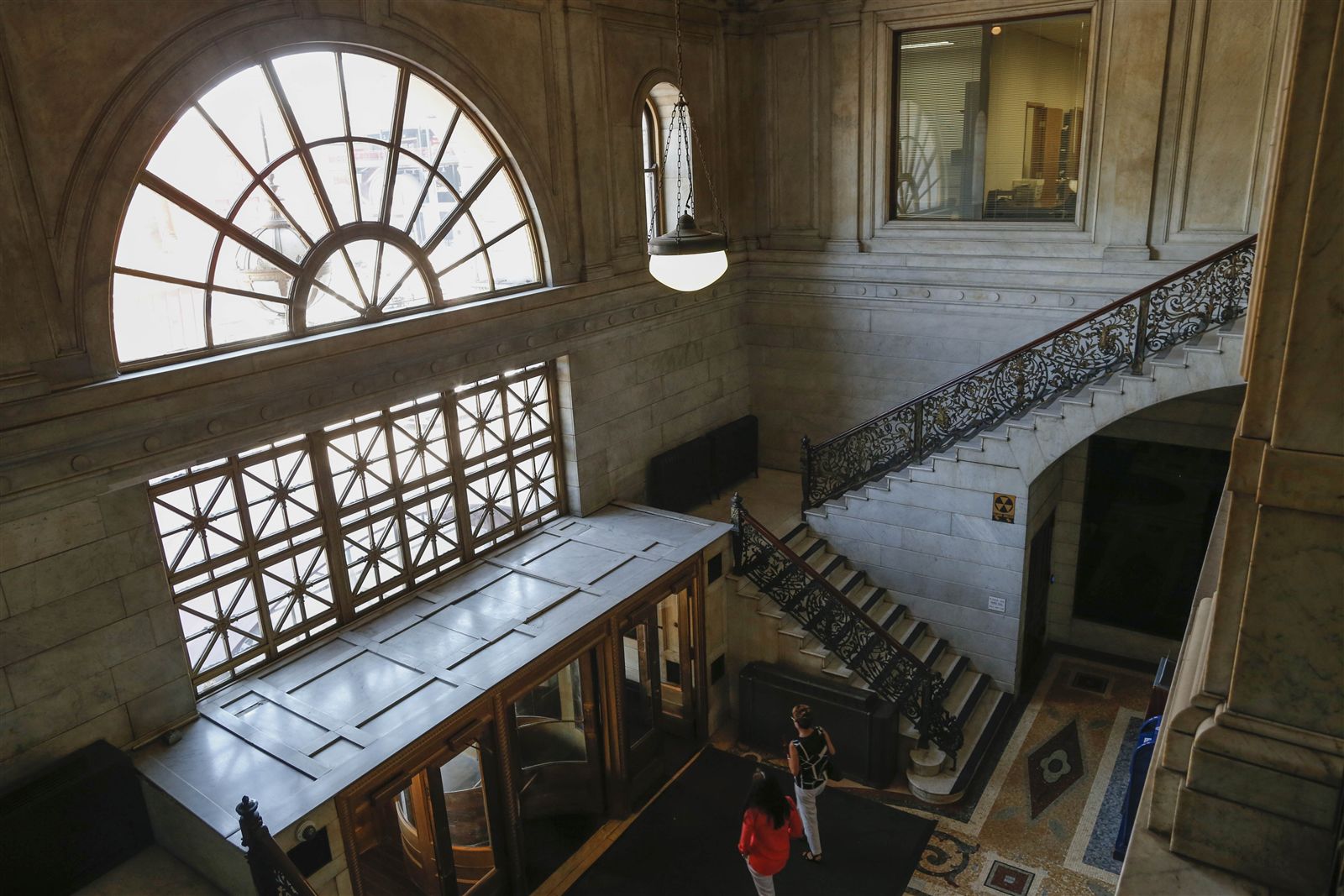 A Closer Look: Ellicott Square Building